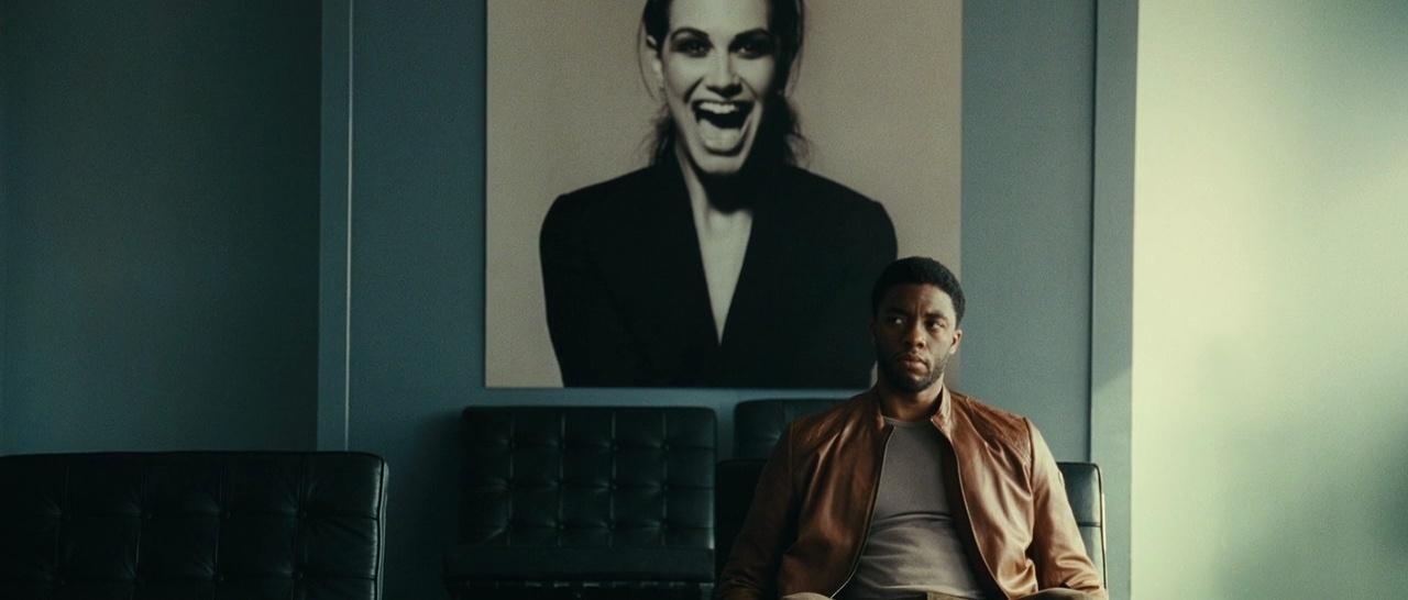 Chadwick Boseman em "King: Uma História de Vingança" (2016) - Reprodução