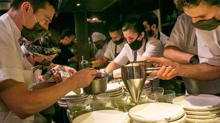 A frenética cozinha do Don Julio, em plena pandemia - Pablo Domina - Pablo Domina