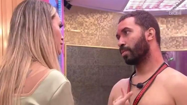 BBB 21: Sarah aconselha Gil - Reprodução/Globoplay - Reprodução/Globoplay