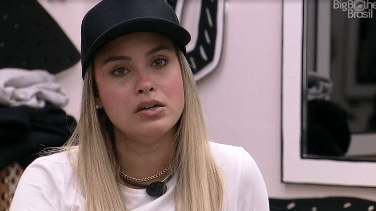 BBB 21: Sarah chora ao conversar com Gilberto - Reprodução / Globoplay - Reprodução / Globoplay
