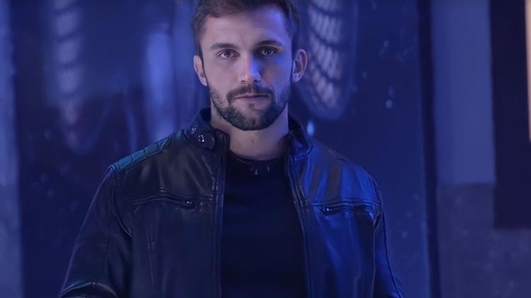 BBB 21: Arthur na festa da líder Karol - Reprodução/globoplay - Reprodução/globoplay