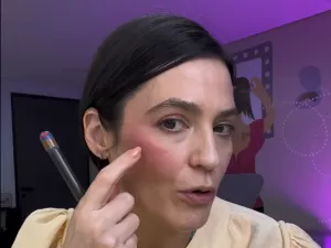 Ombré Blush: Vanessa Rozan testa técnica de blush em degradê
