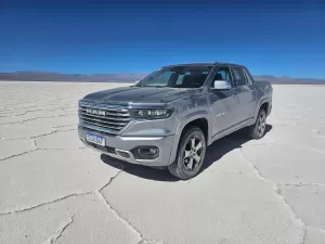 Deserto de sal e esculturas de pedra: rodamos mil km com RAM na Argentina 