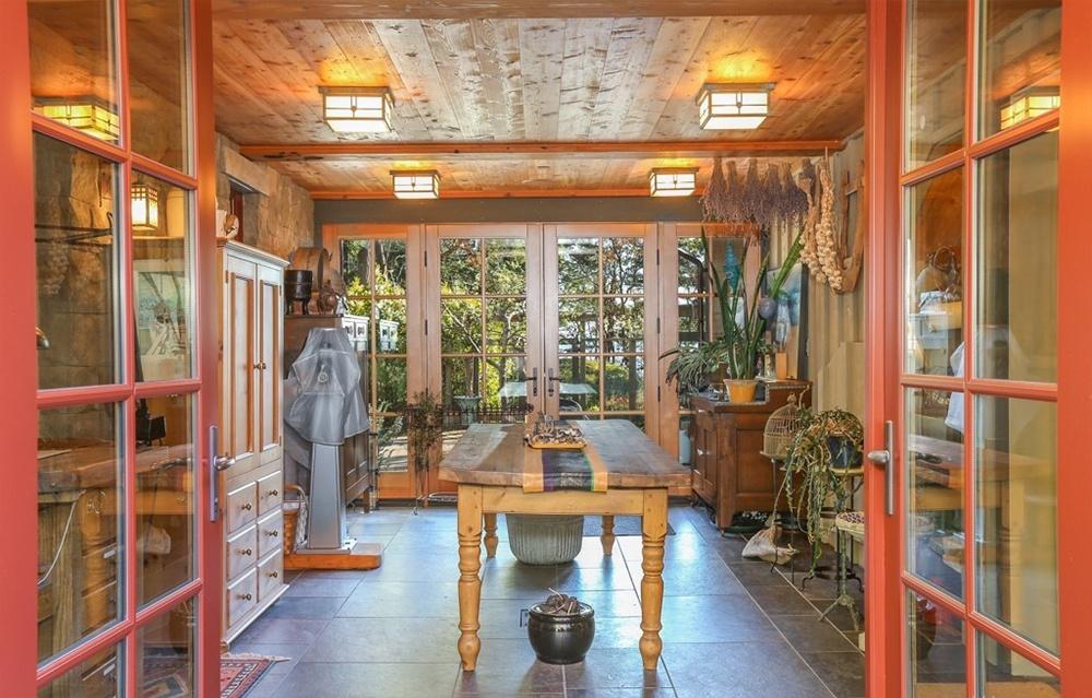 Oprah Winfrey comprou por US$ 8 milhões (cerca de R$ 32 milhões) uma mansão em Orcas Islands, a maior ilha do arquipélago de San Juan Islands, que fica entre Seattle e Vancouver - Windermere Real Estate Orcas Island/Divulgação