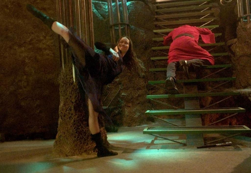 Summer Glau em cena de "Serenity - A Luta Pelo Amanhã" (2005) - Reprodução