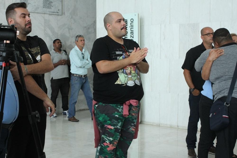 Tiago Abravanel compareceu ao velório de Deise Cipriano - Amauri Nehn/Brazil News