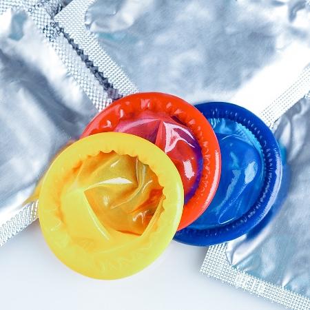 É possível encontrar preservativos gratuitos nas UBS (Unidades Básicas de Saúde) - andrewsafonov/iStock