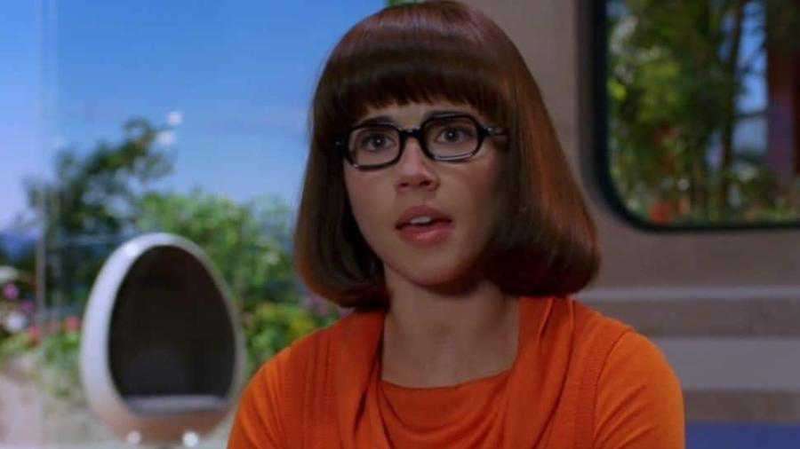 Velma (Linda Cardellini) no filme live-action de "Scooby-Doo" - Reprodução