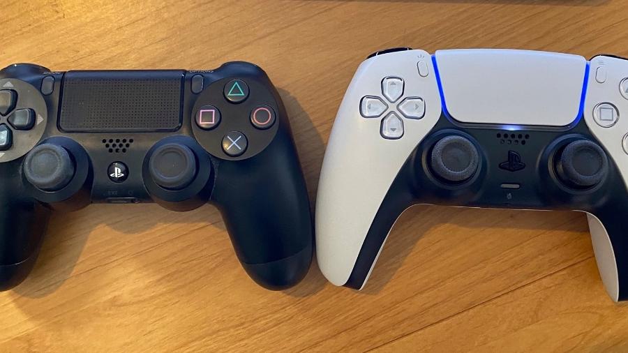 Os controles DualShock, do PS4, e DualSense, do PS5 - Reprodução