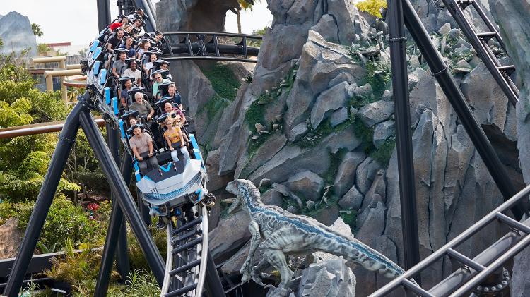 Jurassic World VelociCoaster (Universal Orlando Resort)