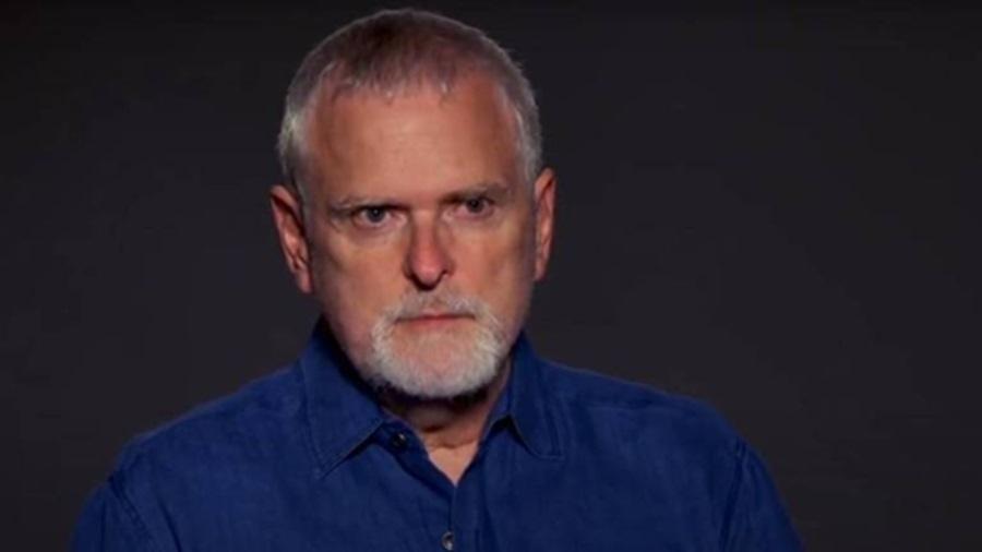 James Foley foi diretor dos filmes Cinquenta Tons Mais Escuros e House of Cards James Foley foi diretor dos filmes Cinquenta Tons Mais Escuros e House of Cards