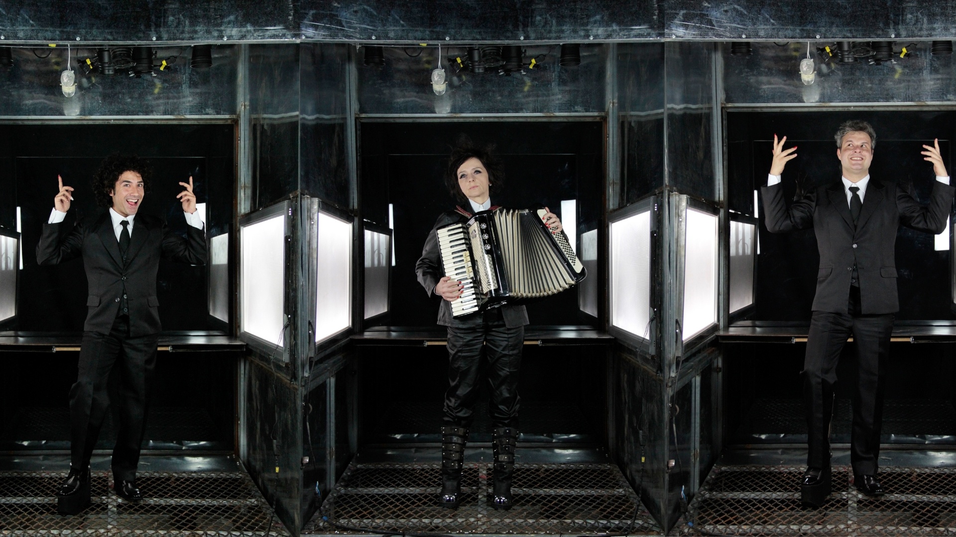 Espetáculo "LOVLOVLOV" - Divulgação/Elenize Dezgeniski