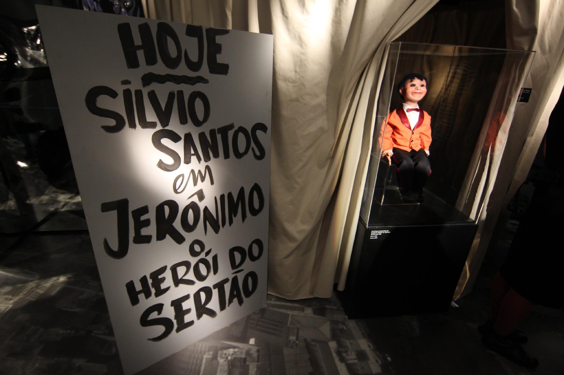 "Caravana do Peru que Fala" é exposta na mostra "Silvio Santos Vem Aí", no MIS (Museu da Imagem e do Som), em São Paulo - Júnior Lago/UOL