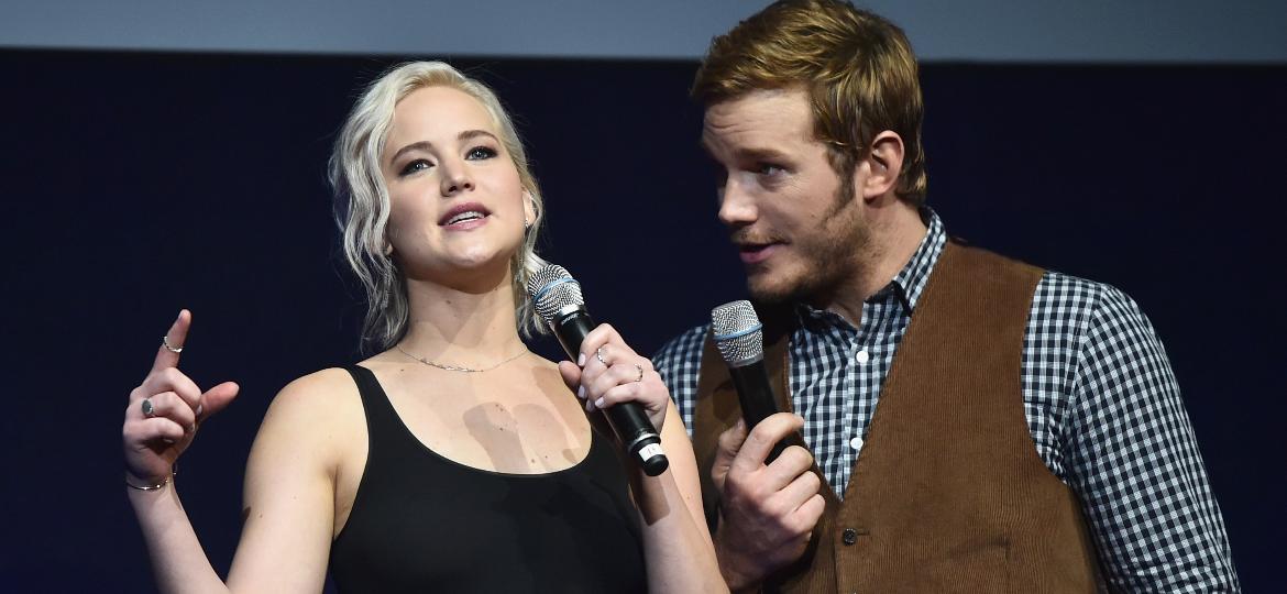 Jennifer Lawrence e Chris Pratt falam sobre o filme "Passageiros" durante o CinemaCon 2016, em Las Vegas - Getty Images