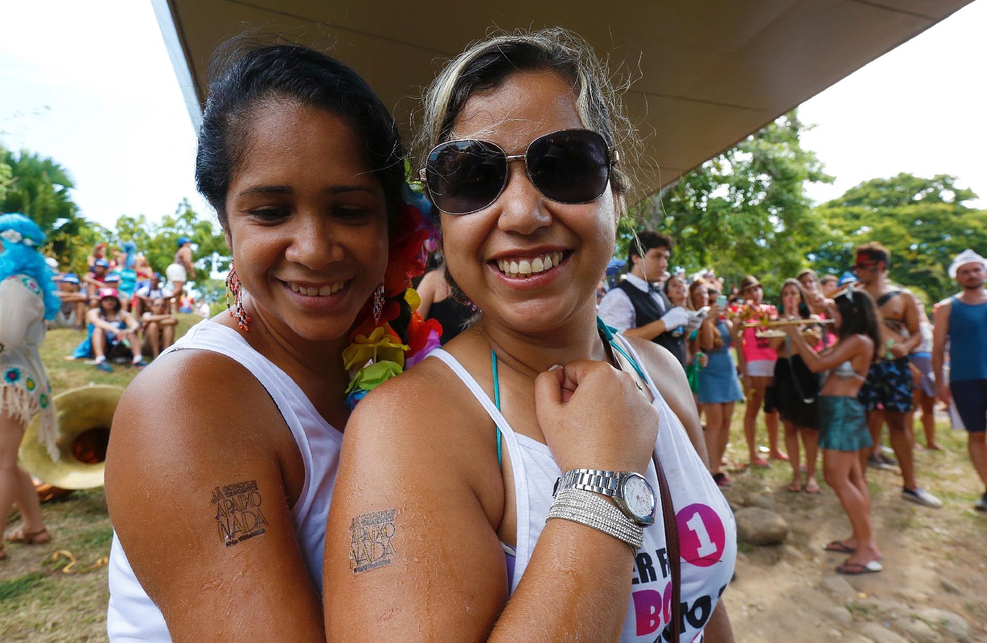 Tatuagens trouxeram recados de foliões para foliões - Marcelo de Jesus/UOL
