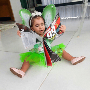 Maria Flor já mostra que tem carisma de sobra - Reprodução/Instagram DedeSecco - Reprodução/Instagram DedeSecco