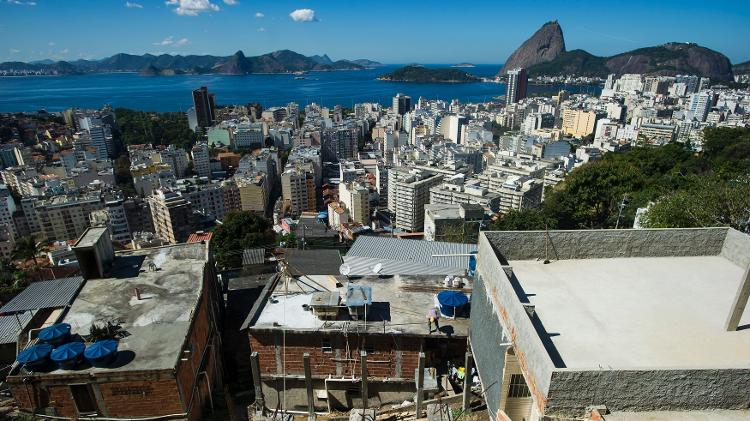 Vista da comunidade Tavares Bastos, no Catete, Zona Sul do Rio - Bruna Prado/UOL - Bruna Prado/UOL