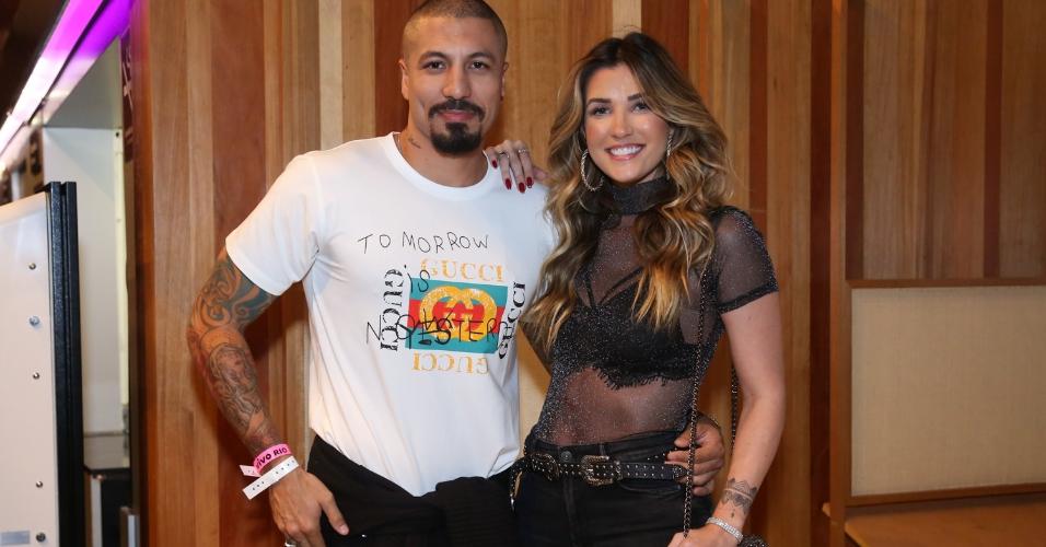 ExBBB Aline Gotschalg se declara para Fernando e assume volta do casal