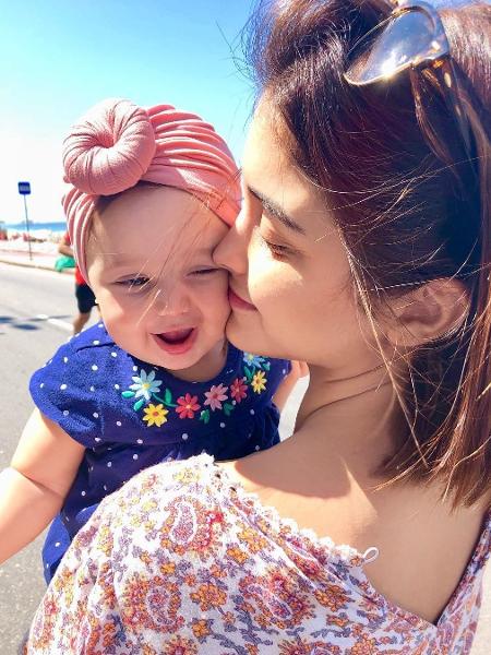 Letícia parou de trabalhar para cuidar da pequena Maria Madalena - Reprodução/Instagram@leticia - Reprodução/Instagram@leticia