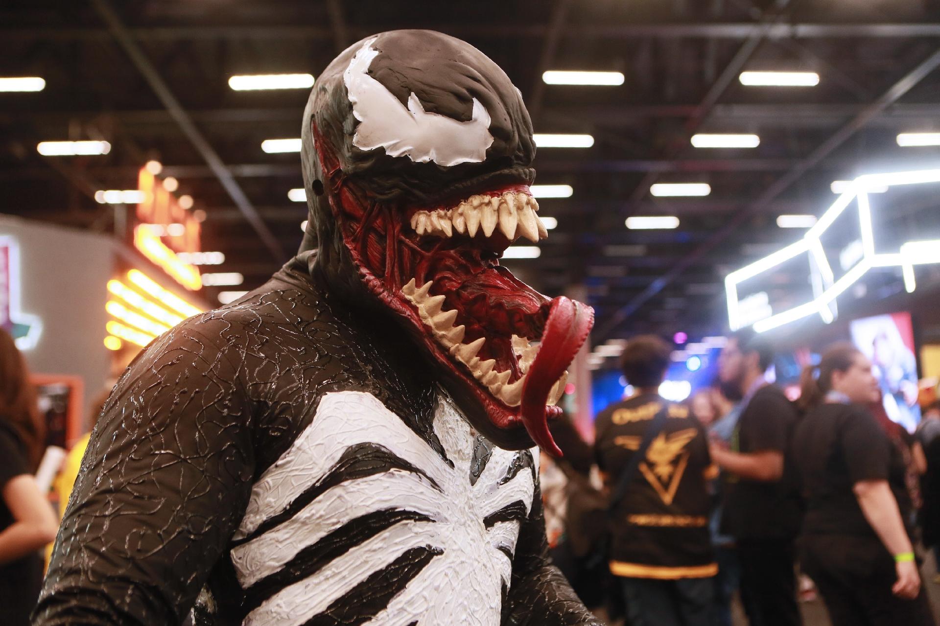 Cosplay de Venom na CCXP - Iwi Onodera/UOL