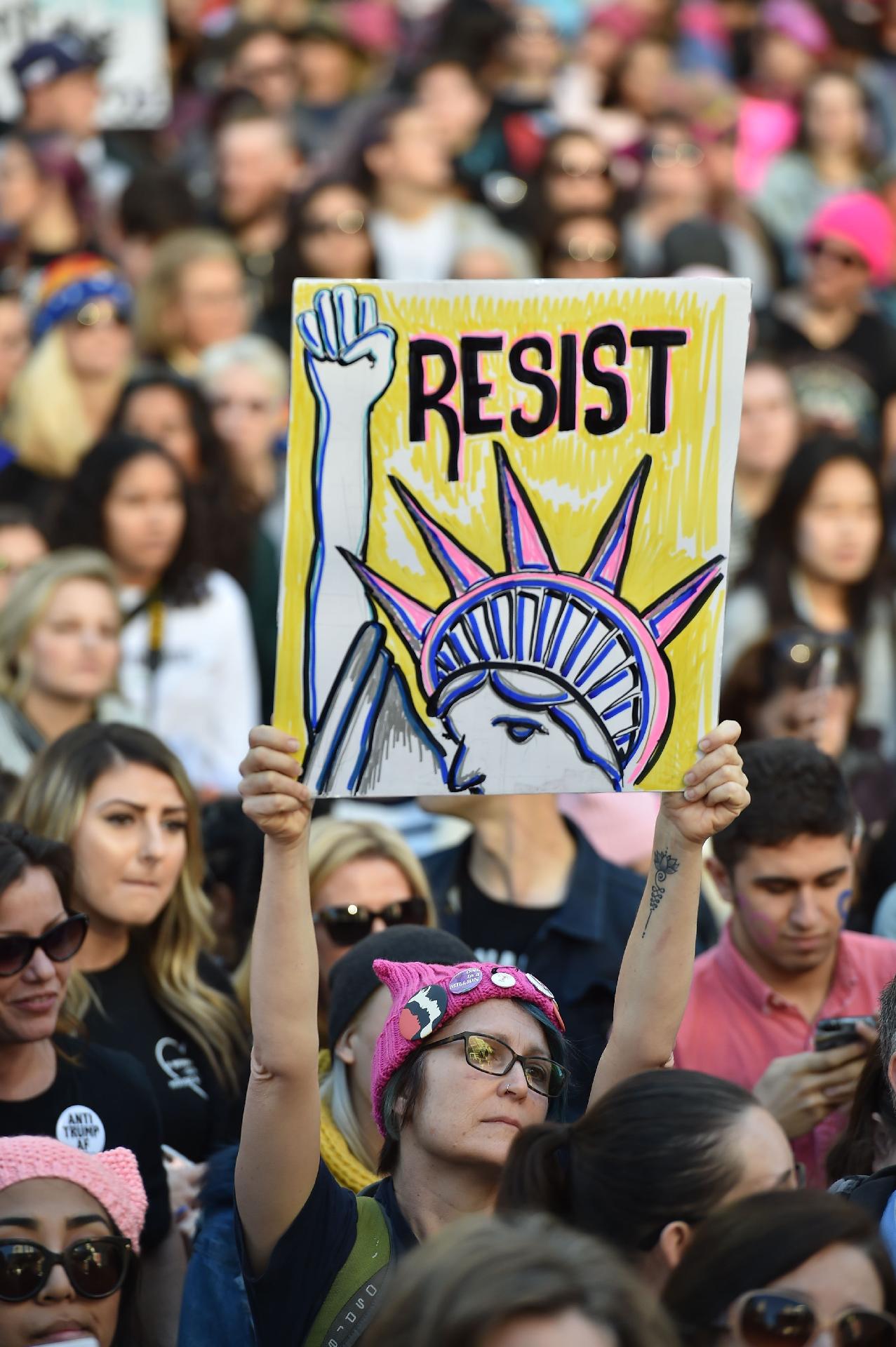"Resistência": protesto em Los Angeles, na Califórnia - Robyn Beck/AFP