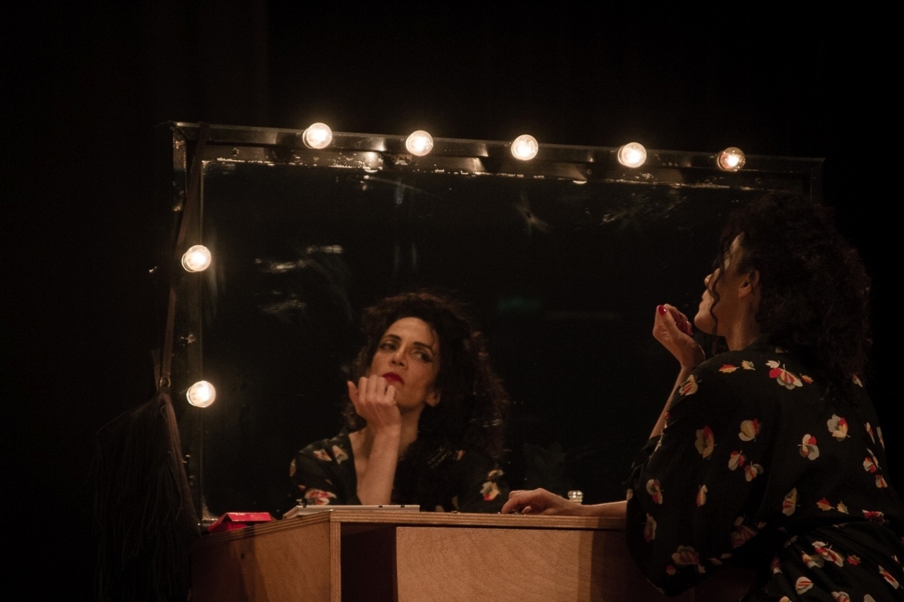 Cena da peça "Navalha na Carne", escrita em 1967 por Plínio Marcos e remontada em 2015 pelo grupo Oficina, em São Paulo - Jennifer Glass/UOL