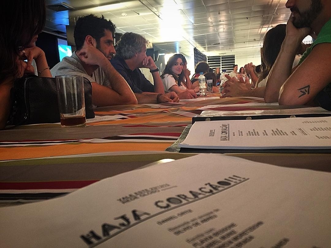 José Loreto publica foto da leitura de "Haja Coração", próxima novela das sete da Globo, no Projac - Reprodução/Instagram/joseloreto