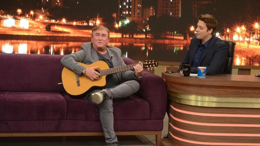 O cantor Amado Batista dá entrevista a Fábio Porchat - Antonio Chahestian/Record TV