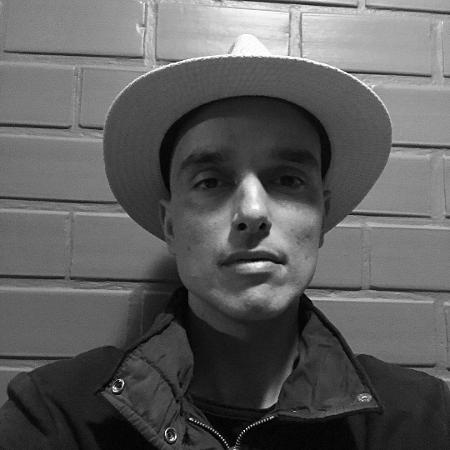 O ator Léo Rosa em tratamento contra um câncer - Reprodução/Instagram/leorosa__ - Reprodução/Instagram/leorosa__