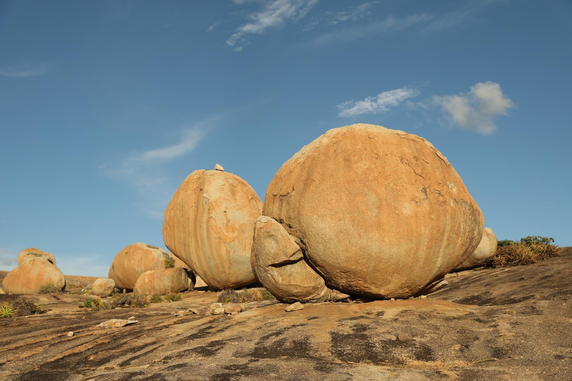 onde nascem - Formação rochosa no Lajedo de Pai Mateus, em Cabaceiras, no Sertão da Paraíba, é cenário para a trama de Samir - João Miguel Júnior/Divlgação/TV Globo