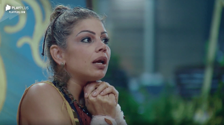 Catia conversa com Fernanda - Reprodução/PlayPlus - Reprodução/PlayPlus