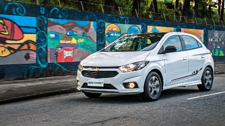 Conheça os atributos do Chevrolet Onix: o carro mais vendido do Brasil está  melhor na linha 2019! - Assobrav