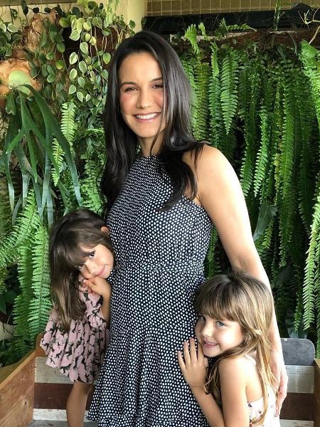 Grávida, Kyra Gracie aparece ao lado das filhas, Ayra, de 5 anos, e Kyara, de 3 - Reprodução / Instagram