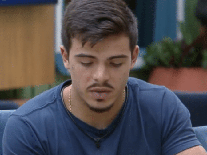  O que aconteceu com Thomaz Costa na 'Fazenda'? Record se pronuncia Buscar