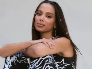 Anitta quer fugir de pressão na carreira de atriz: 'Não será meteórico'