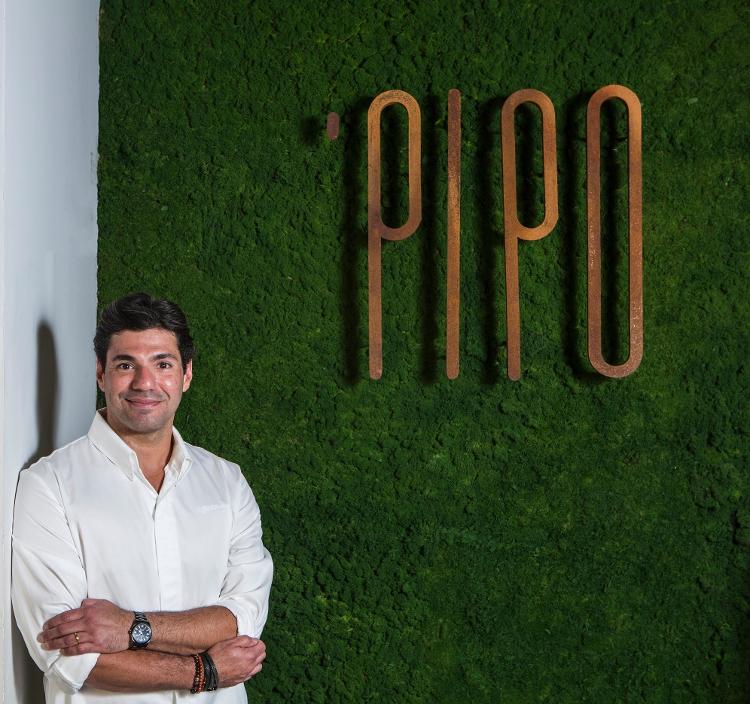 Felipe Bronze e o Pipo, no Museu da Imagem e do Som de São Paulo Felipe Bronze e o Pipo, no Museu da Imagem e do Som de São Paulo