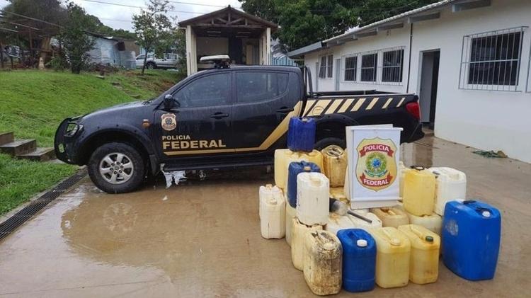 Desde 2023, Polícia Federal vem interceptando contrabandistas que levam gasolina da Bolívia para o Brasil Desde 2023, Polícia Federal vem interceptando contrabandistas que levam gasolina da Bolívia para o Brasil