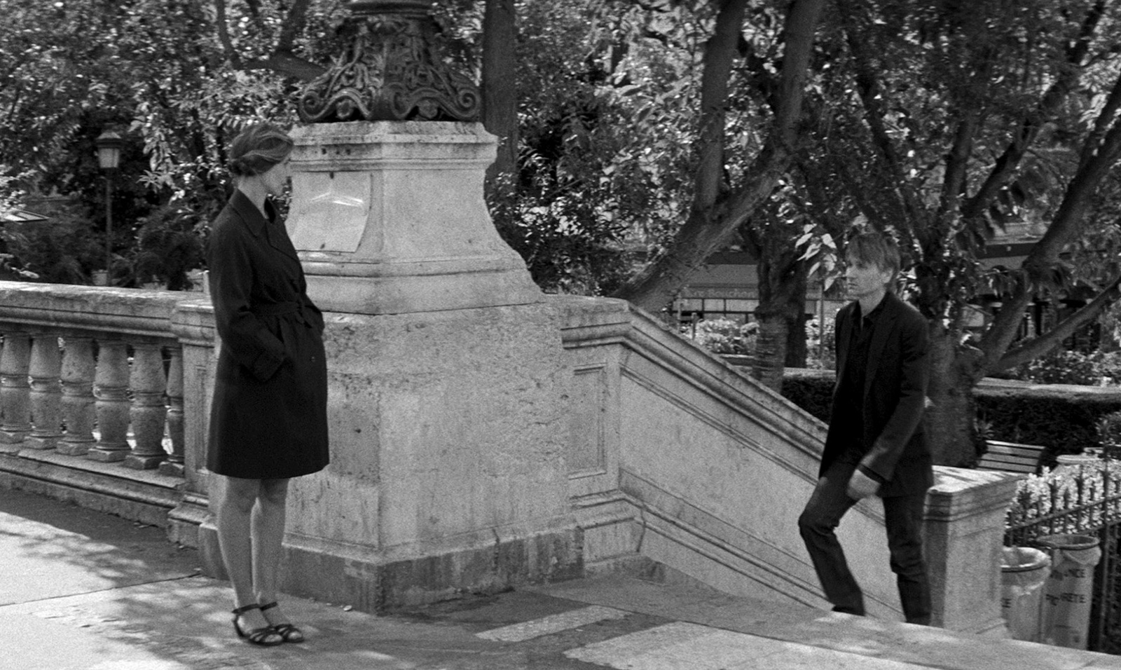 Cena de "À Sombra de uma Mulher" - Divulgação