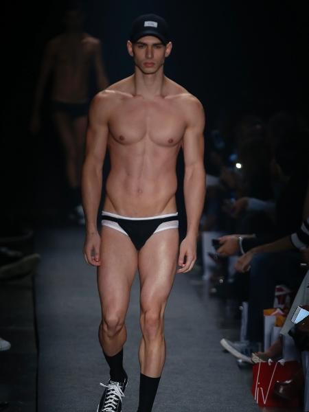 Alexandre Schneider/UOL