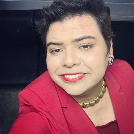 Gustavo Mendes volta a imitar Dilma Rousseff no "Tá no Ar" - Reprodução/Instagram/gustavomendestv
