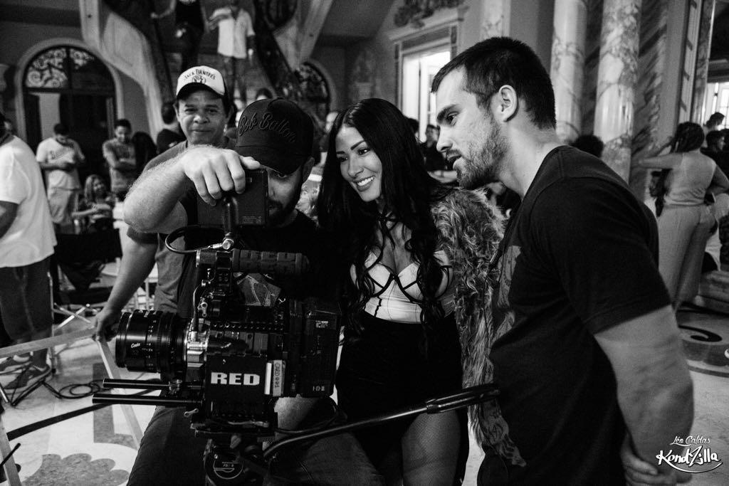 Simone, Kevinho e Simaria na locação do clipe de "Ta Tum Tum" - Divulgação