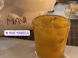 Brie Larson passa pelo Mani Manioca - Reprodução/Instagram - Reprodução/Instagram