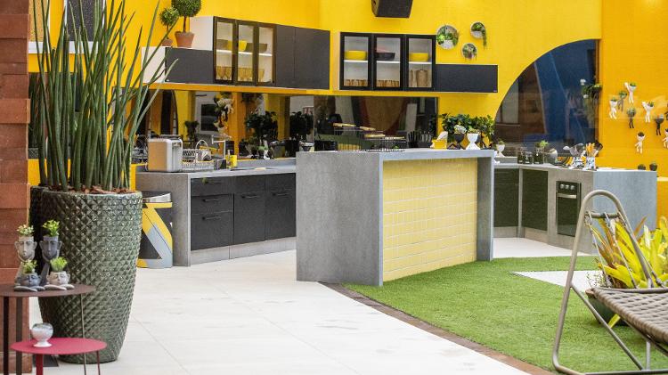 A casa tem algumas novidades, como a cozinha do lado de fora - Divulgação