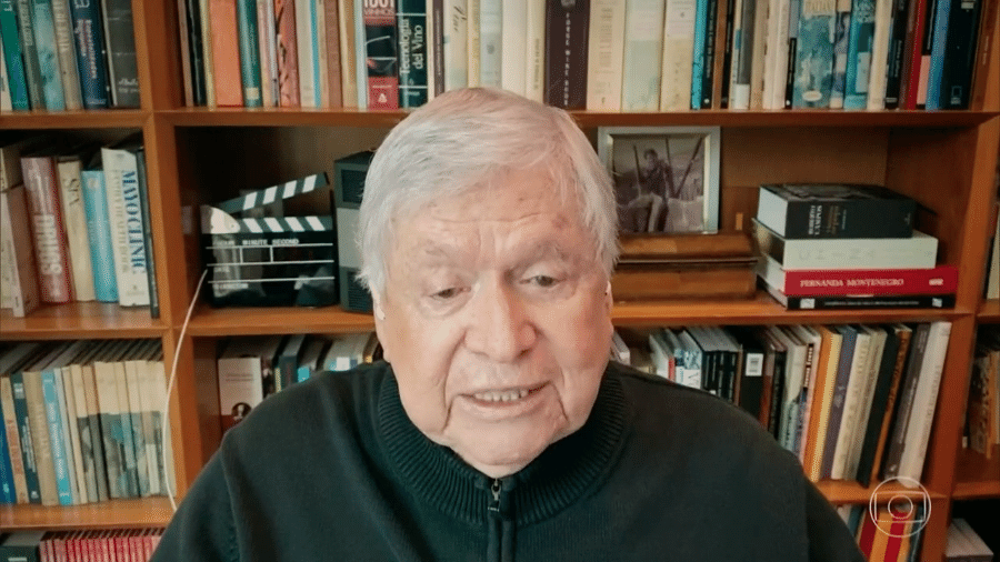 Boni citou arrependimento de ter aprovado a novela "Espelho Mágico" - Reprodução/vídeo