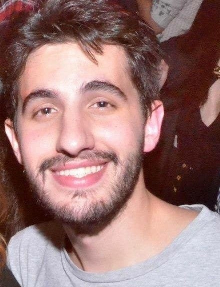 "Eu não tenho medo de levar a bandeira LGBT para qualquer lugar, mas tenho medo de andar a noite pelas ruas", Márcio, brasileiro. - Robin Hammond