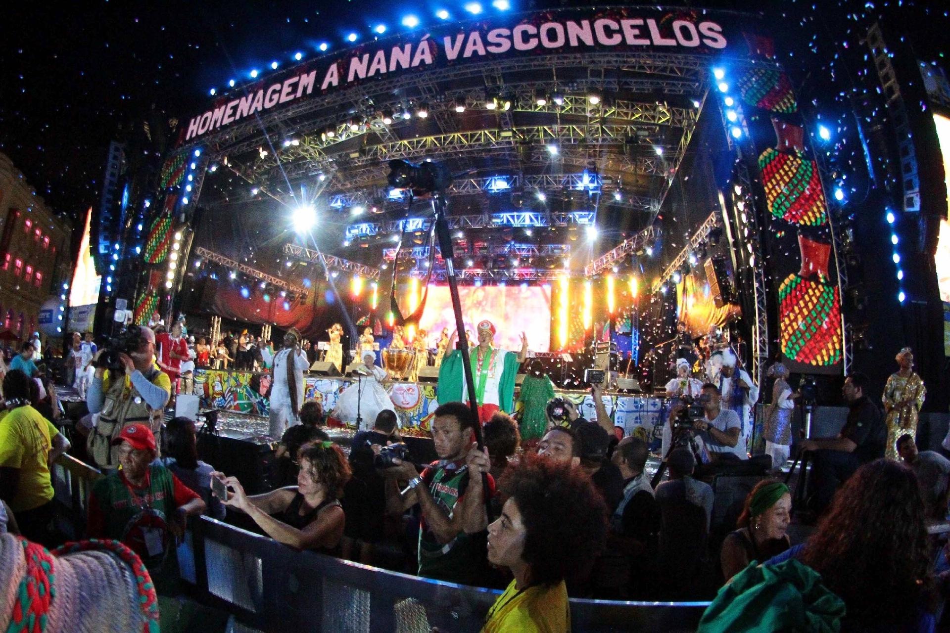 Carnaval do Recife começa oficialmente nesta sexta (24) com cerimônia no Marco Zero e homenagem ao percussionista Naná Vasconcelos, morto no ano passado - Marlon Costa/Futura Press/Estadão Conteúdo