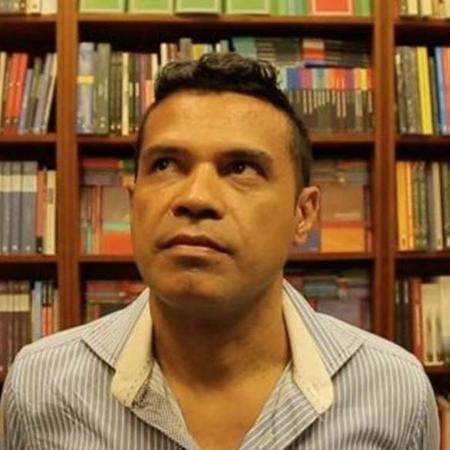 Condenado por furto de livros raros, Laéssio Rodrigues de Oliveira vinha recomeçando a vida como garçom