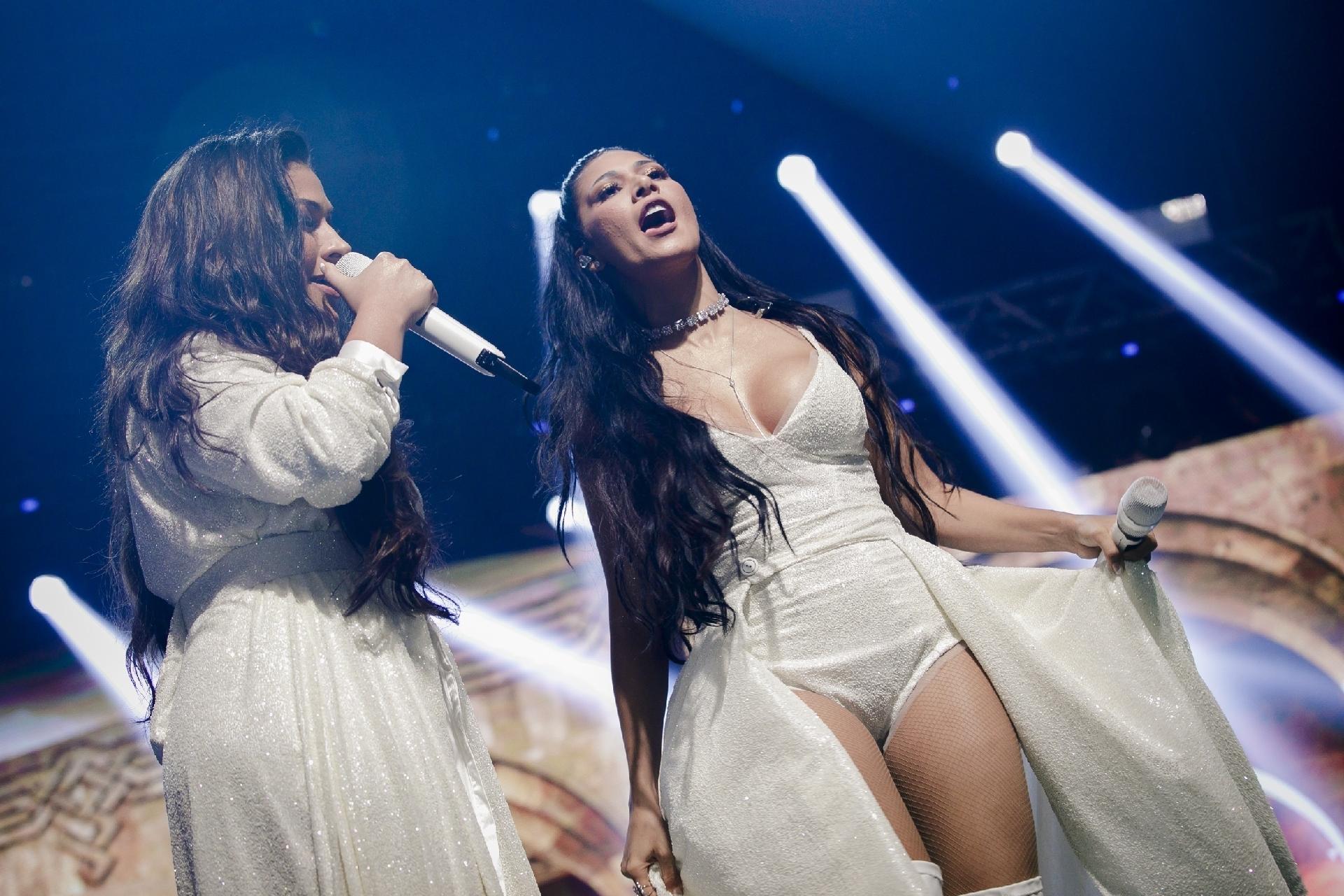 Simone e Simaria cantam em show no Espaço das Américas, em São Paulo, na volta de Simaria aos palcos - Mariana Pekin/UOL