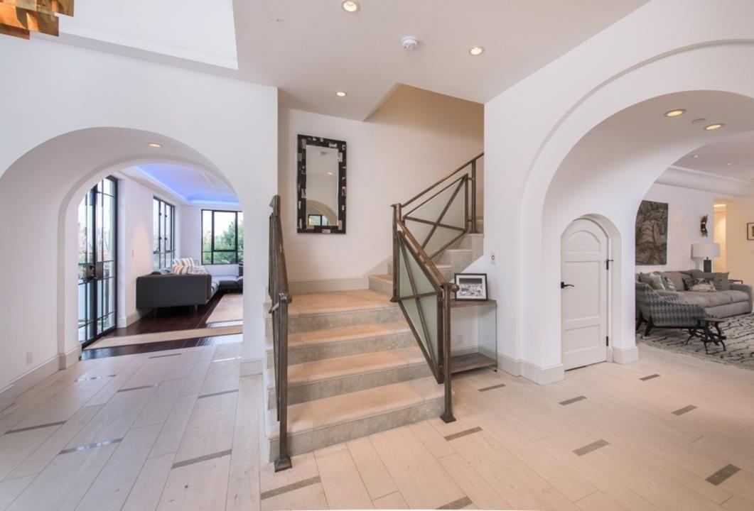 Mansão de R$ 27 milhões de Rihanna em Los Angeles, nos Estados Unidos - Reprodução/The Agency