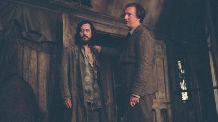 Os personagens Sirius Black (Gary Oldman) e Remo Lupin (David Thewlis) em Harry Potter e o Prisioneiro de Azkaban - reprodução/Harry Potter e o Prisioneiro de Azkaban